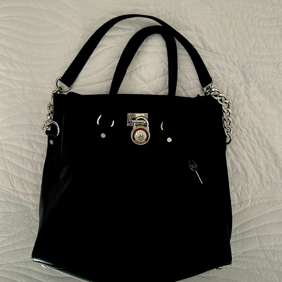 Michael Kors Handbags - MK TOTE bag ORIGINAL LEATHER